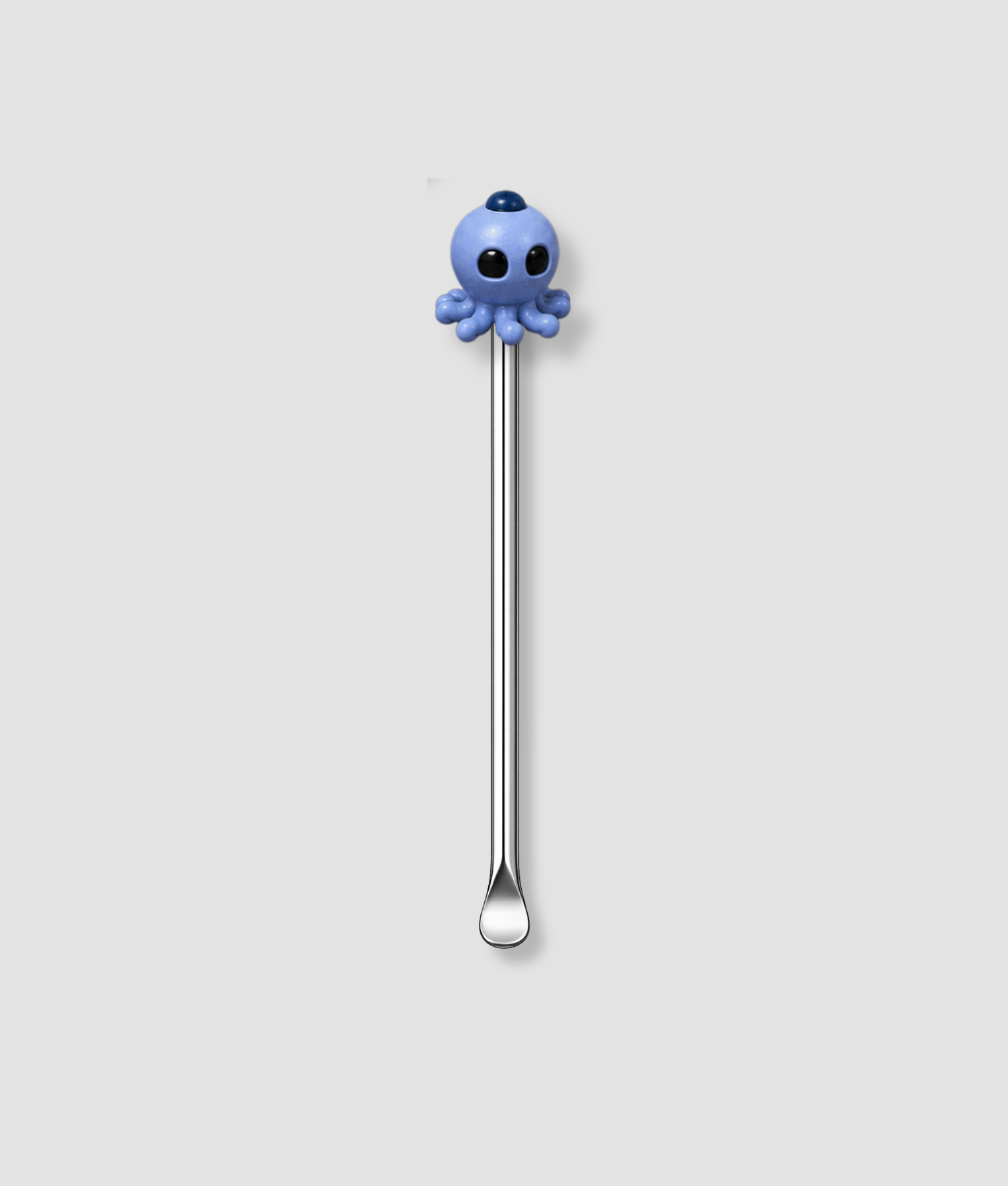 Mini schepje cocktailstirrer met blauw octopus figuur uit de Italian Brainrot collectie bovenop en zilveren steel