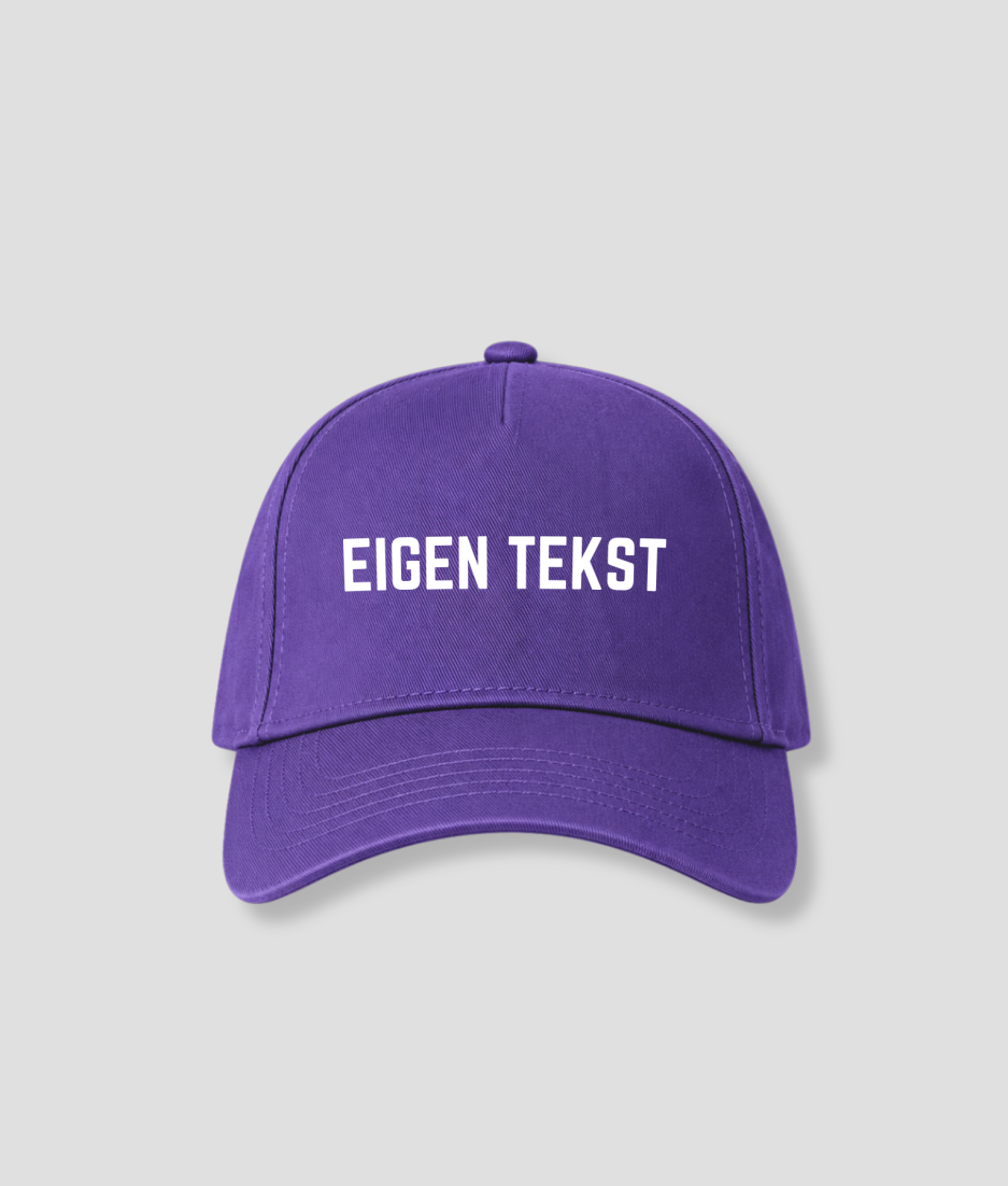 Paarse pet met ruimte voor eigen tekst