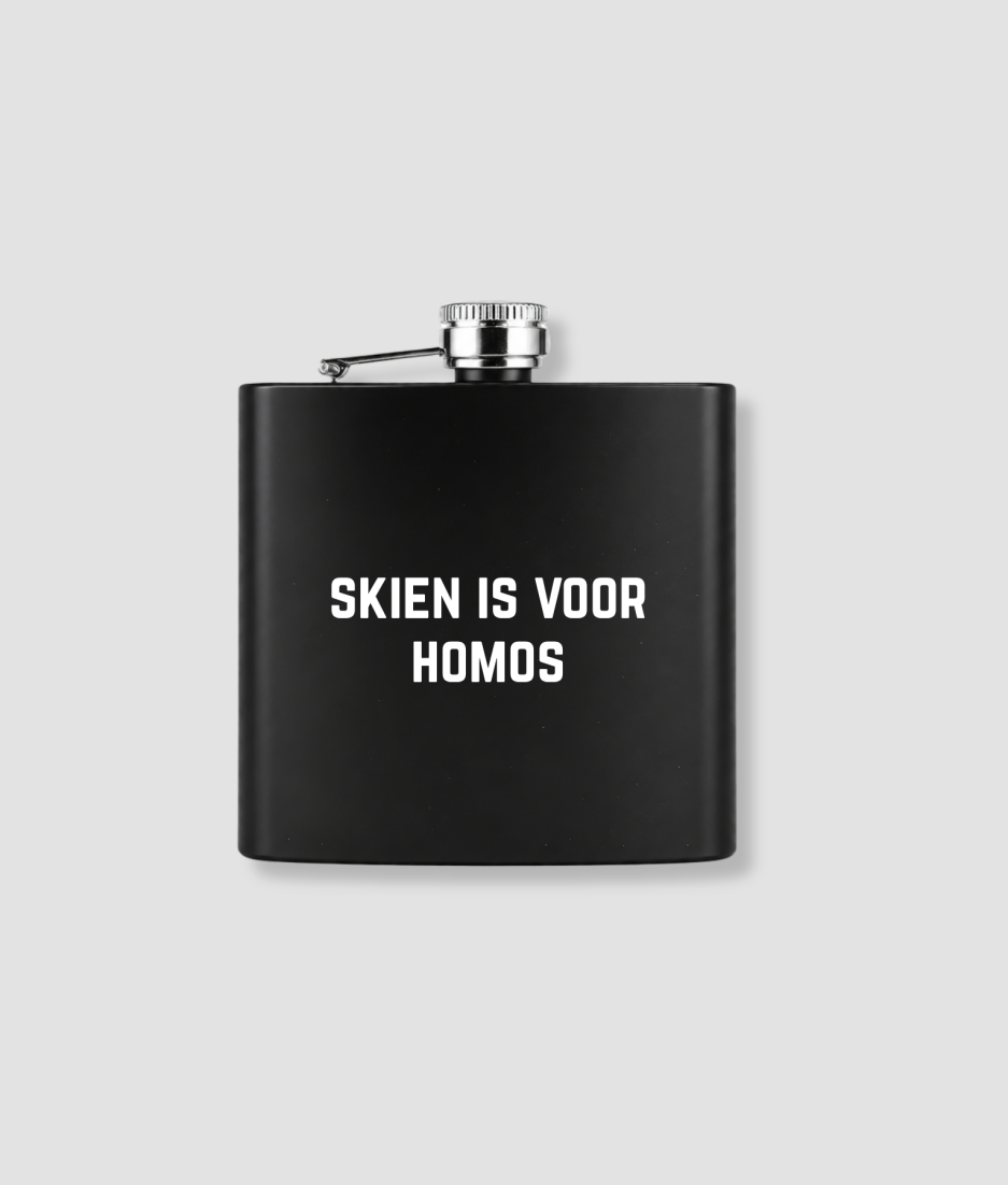 Zwarte zakfles met witte tekst bedrukking Skien is voor homos