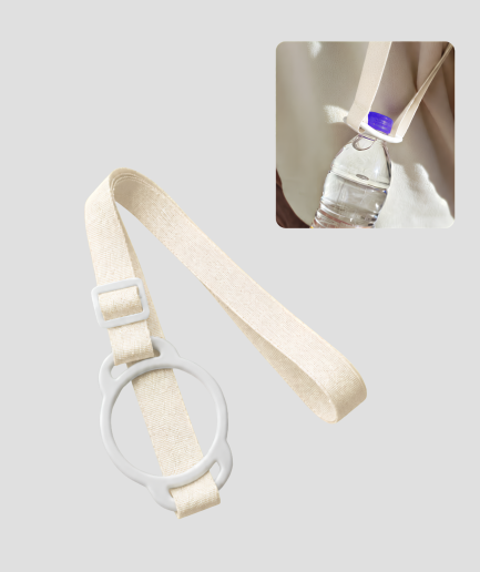 Crème kleurige verstelbare fleshouder band met witte ring clip om een waterfles mee te dragen