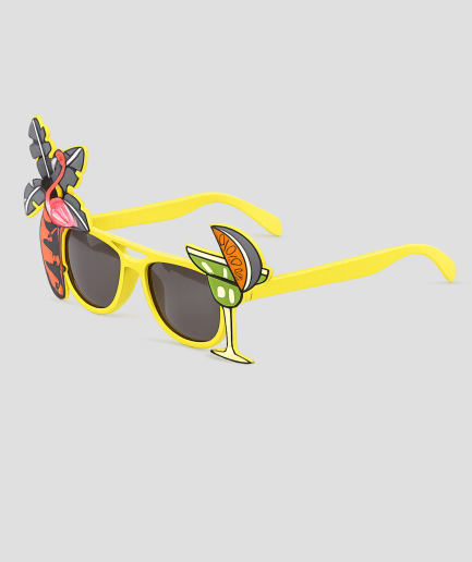 Gele zonnebril met tropische versiering van flamingo en cocktail