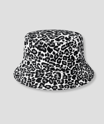 Zwart-witte bucket hat met luipaardprint